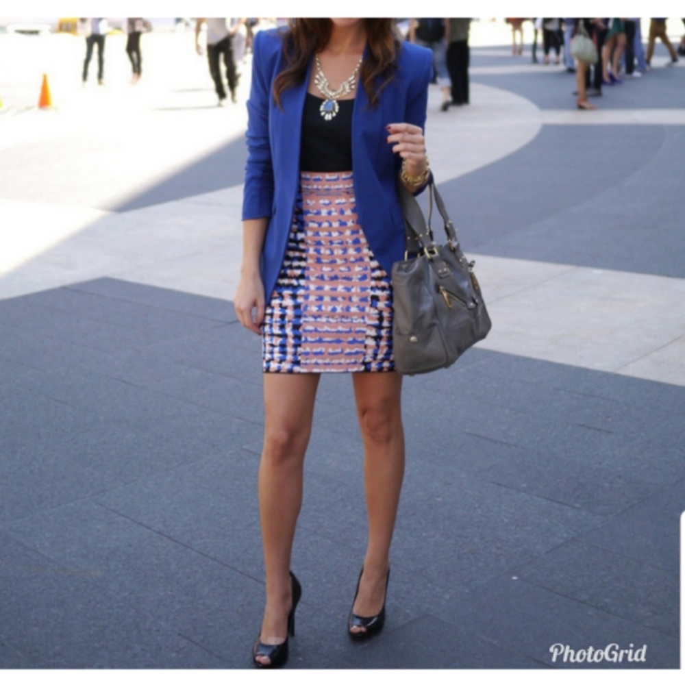 BCBGMAXAZRIA Blue Chaya Suit Small